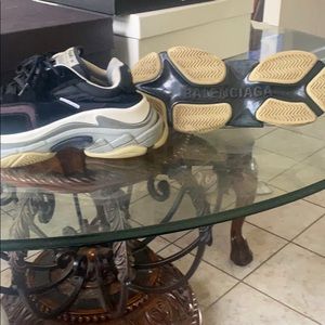 Balenciaga Shoes - Balenciaga men’s Triple S Sneakers 41 Balenciaga Shoes - Balenciaga men’s Triple S Sneakers 41